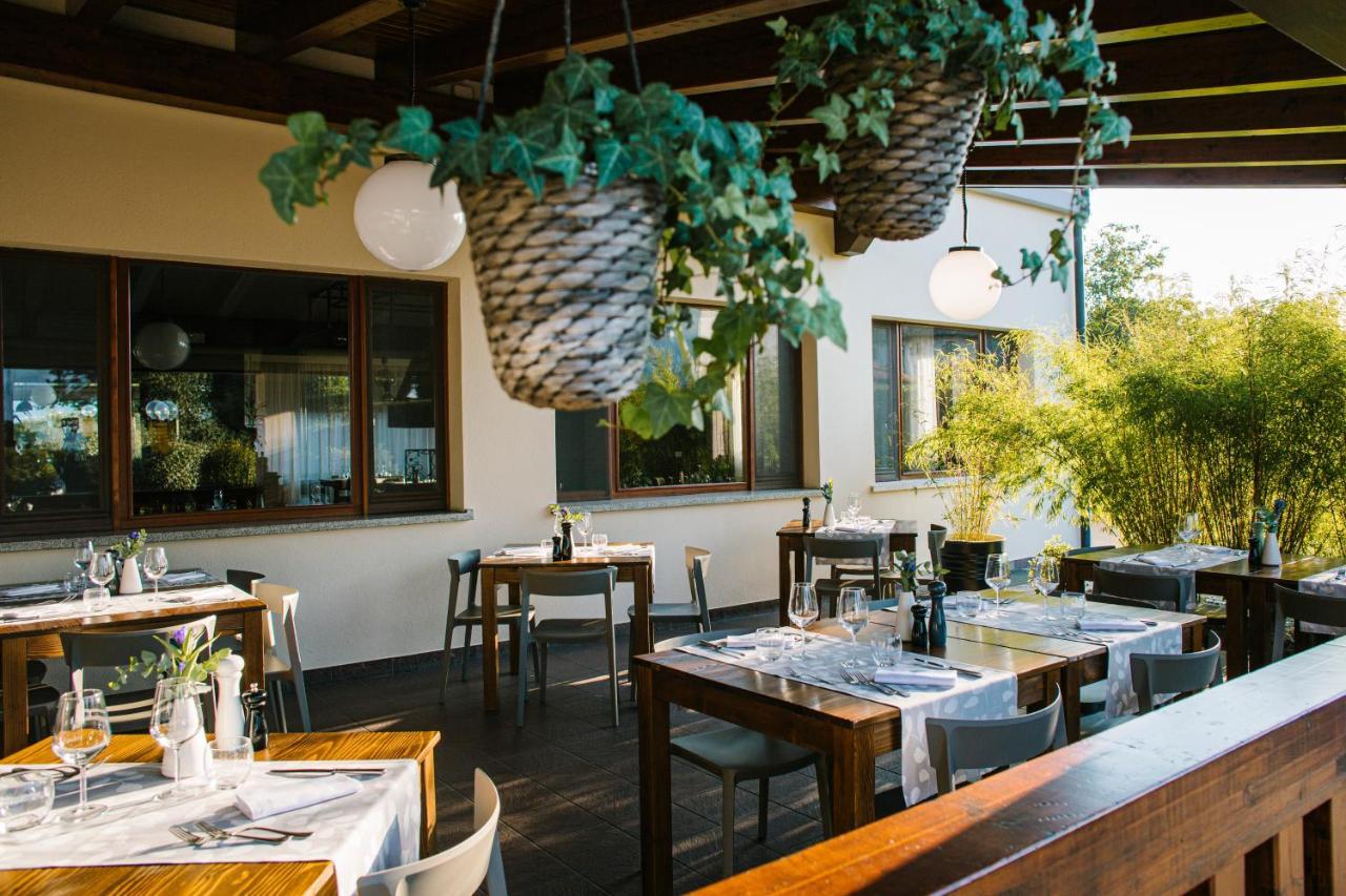 Albergo Ristorante Belvedere Tricesimo ภายนอก รูปภาพ